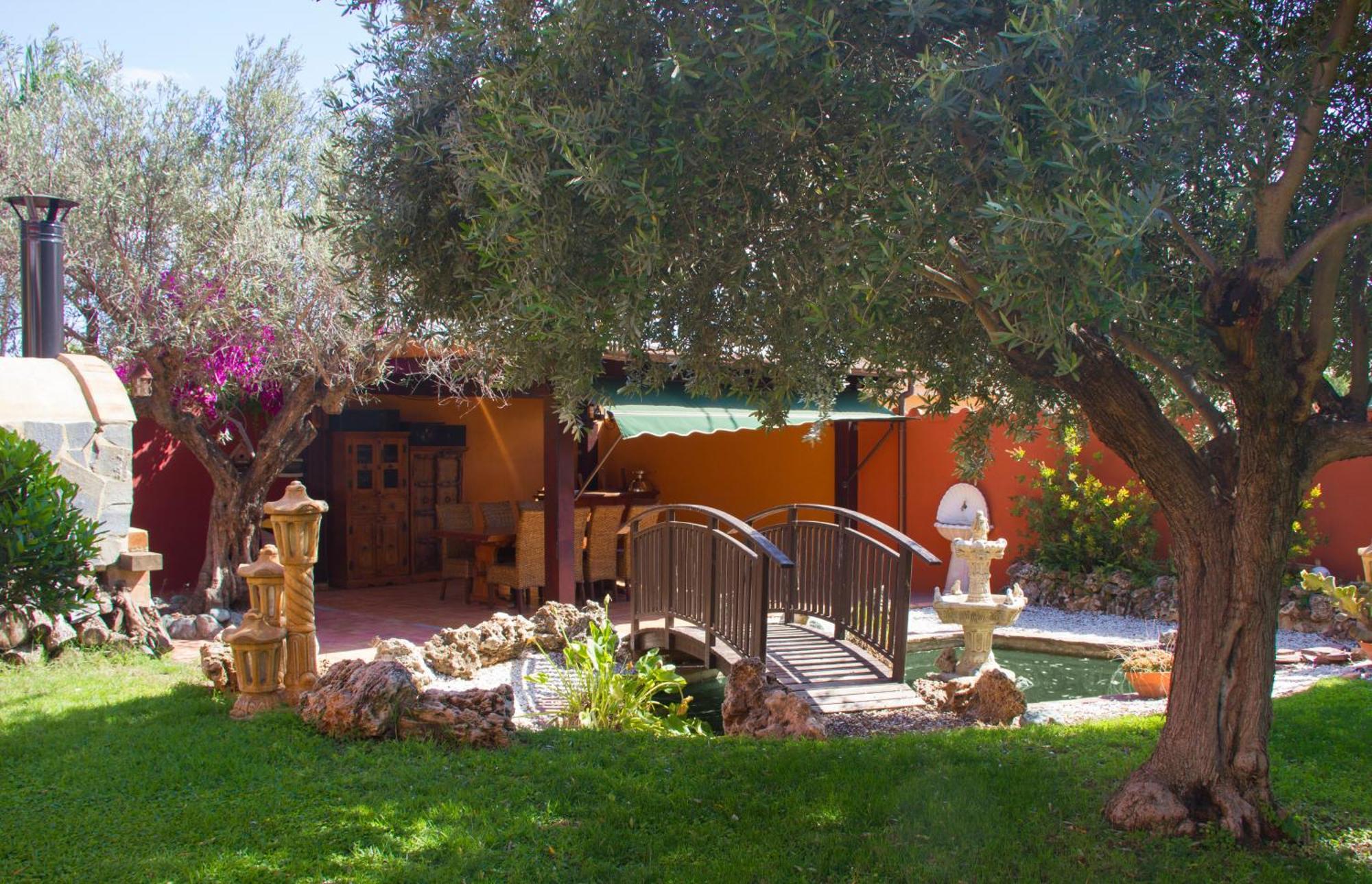 Hotel Iris La Eliana Exterior photo