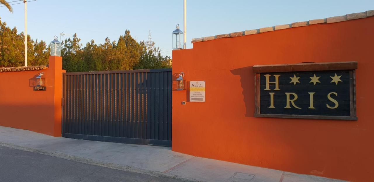 Hotel Iris La Eliana Exterior photo